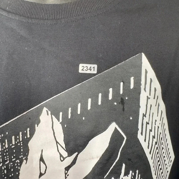 Arkhived The World Is Yours Graphic T-Shirt Crew Neck Short Sleeve Black Mens L - Picture 6 of 7